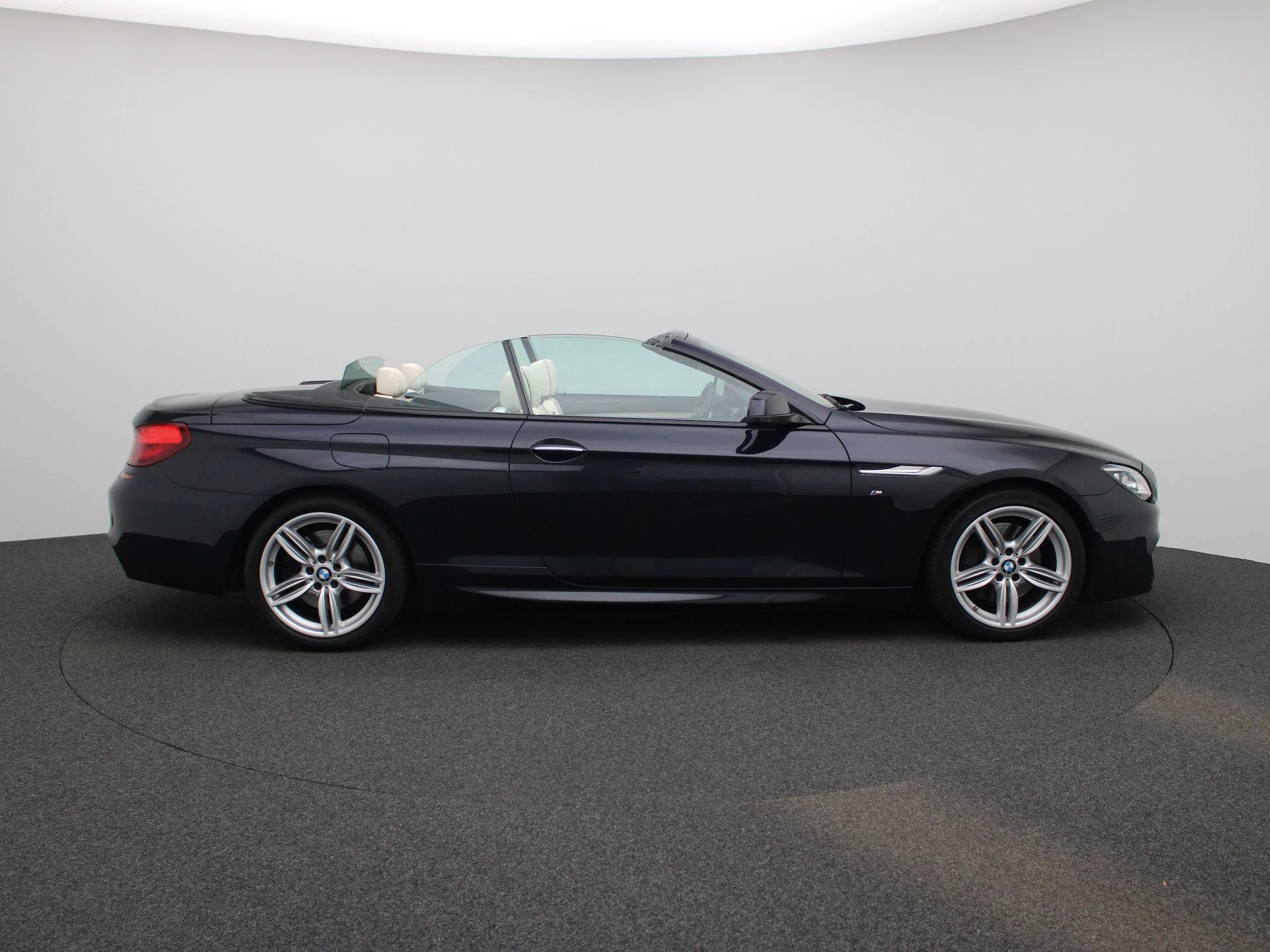 BMW-6 Serie-image-5