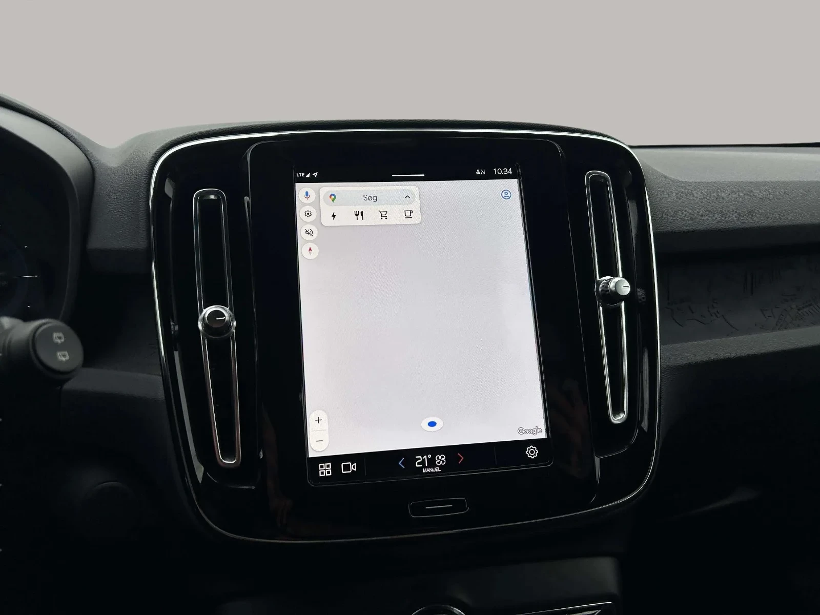 Volvo-XC40-image-17