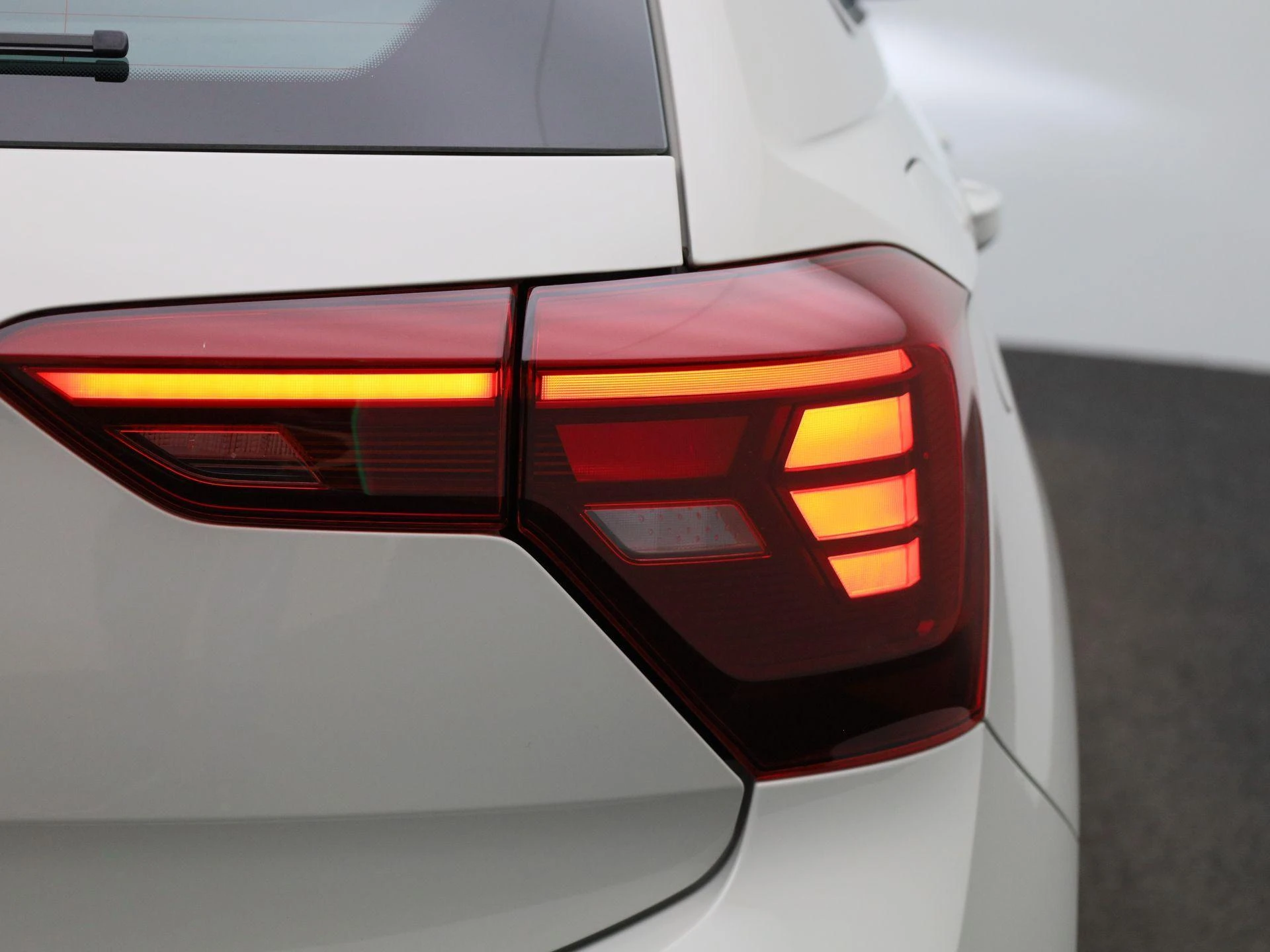 Volkswagen-Polo-image-21