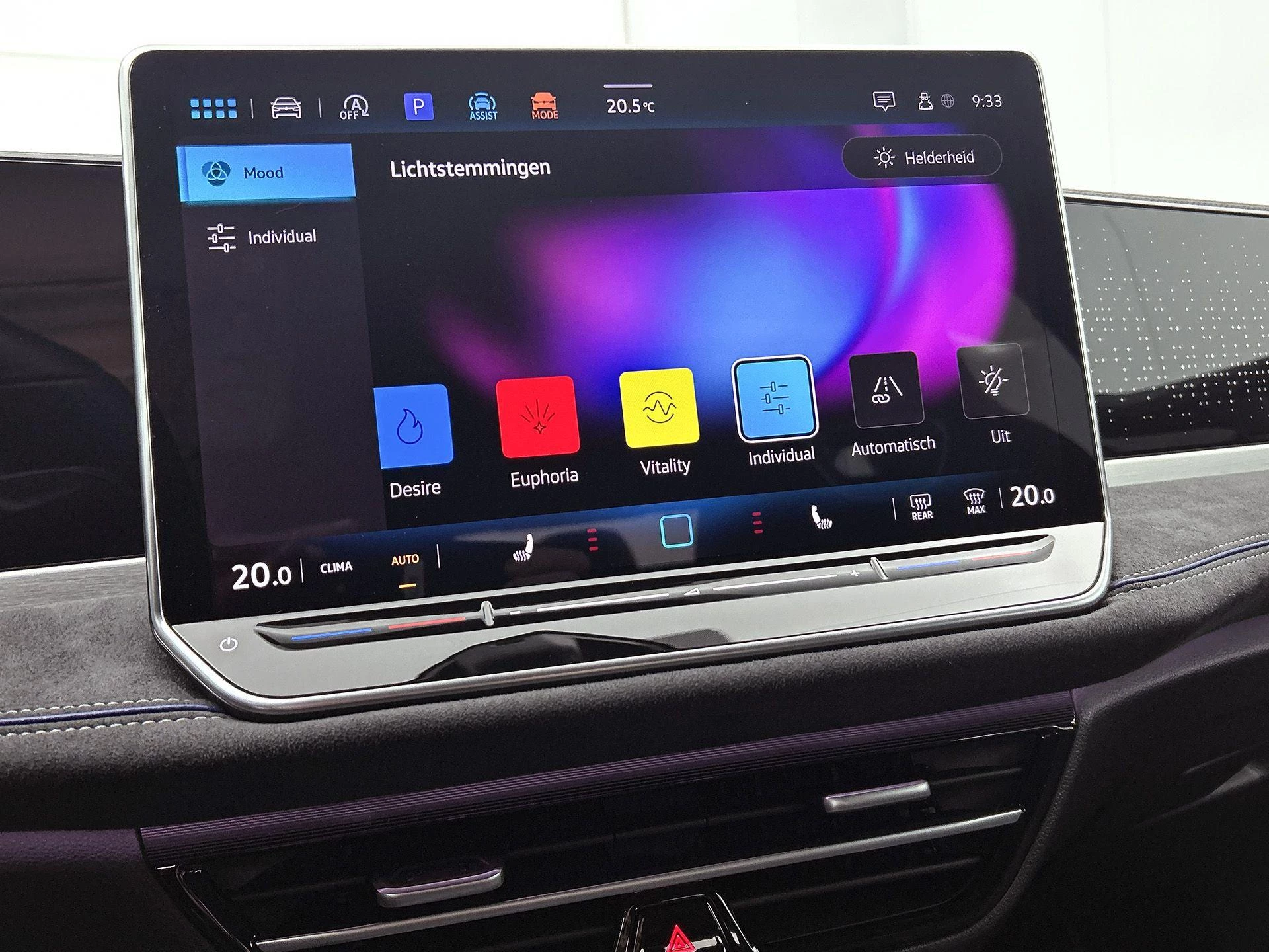 Volkswagen-Passat-image-25