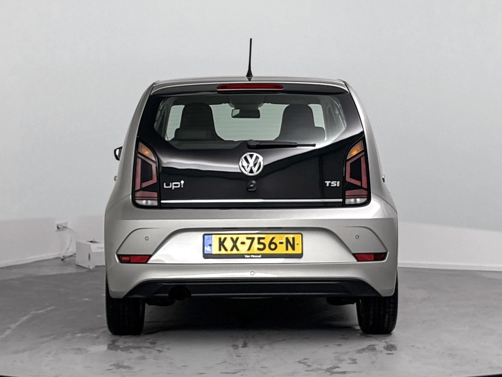 Volkswagen-up!-image-2