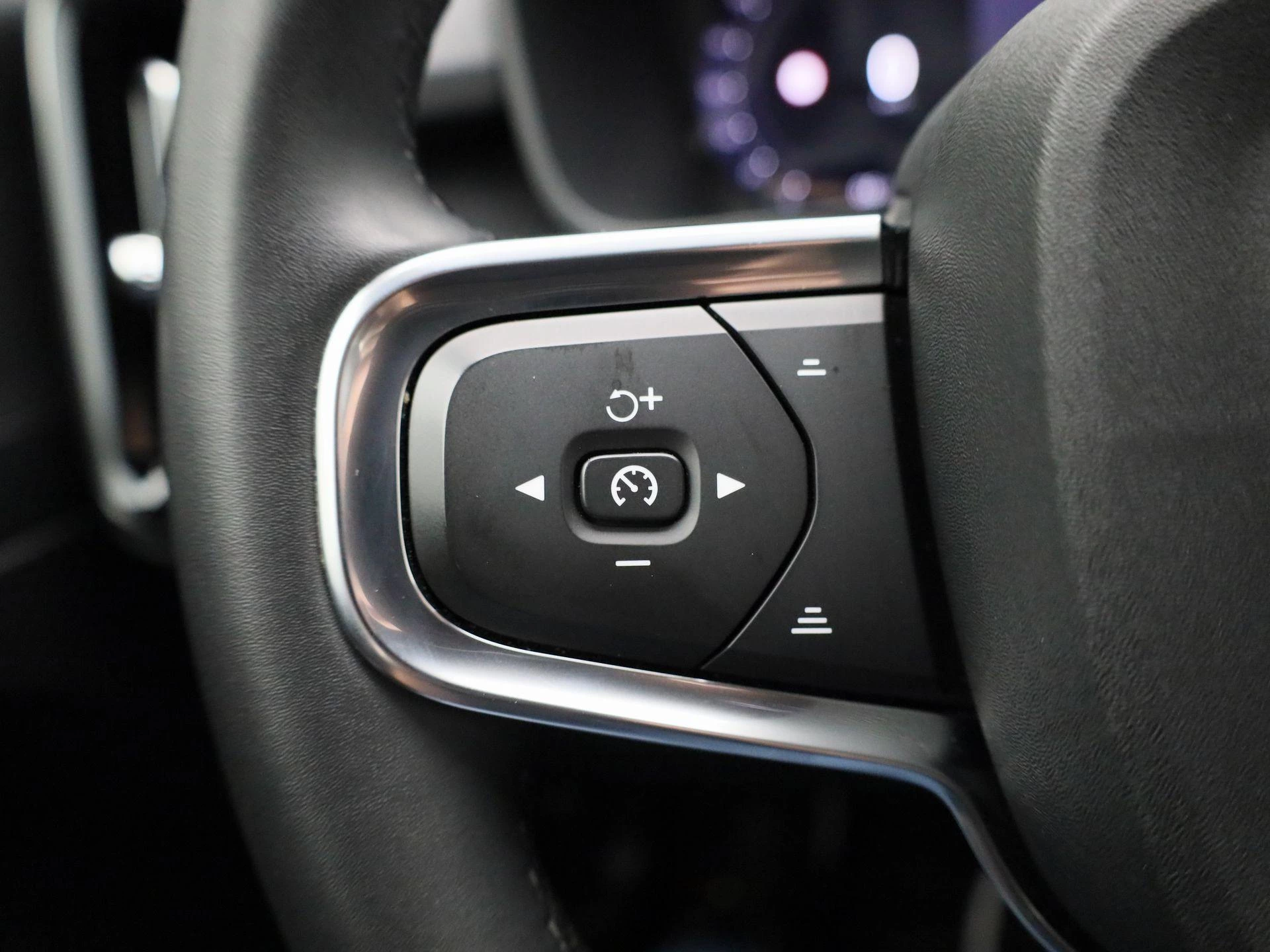 Volvo XC40 Recharge Core