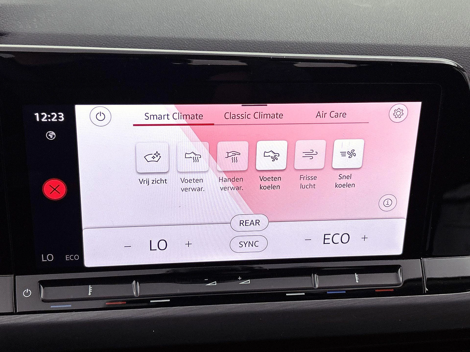 Volkswagen-Golf-image-15
