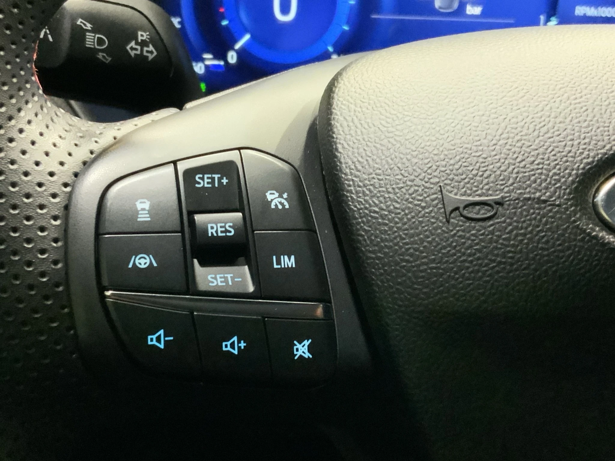 Ford-Puma-image-19