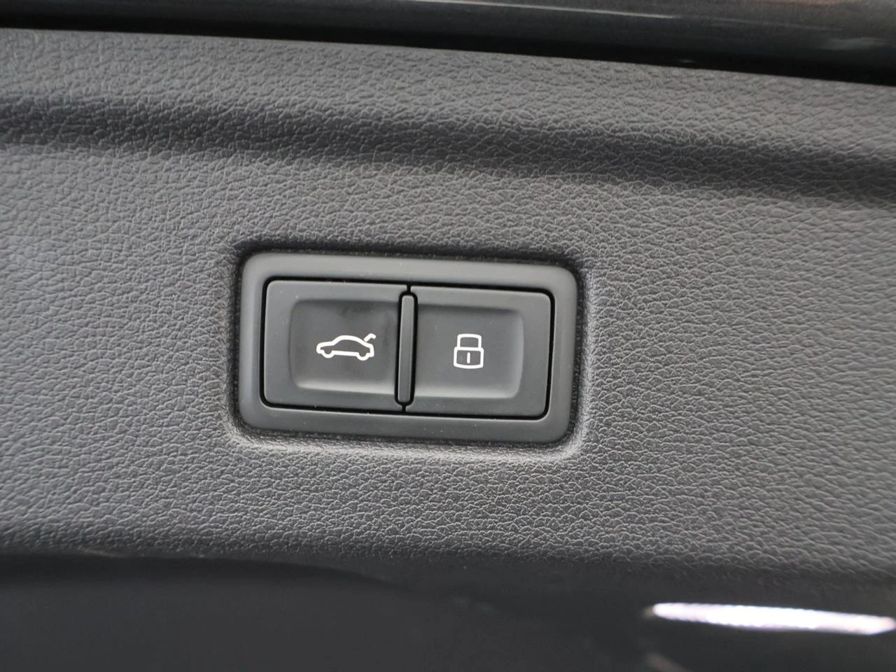 Audi-S5-image-9