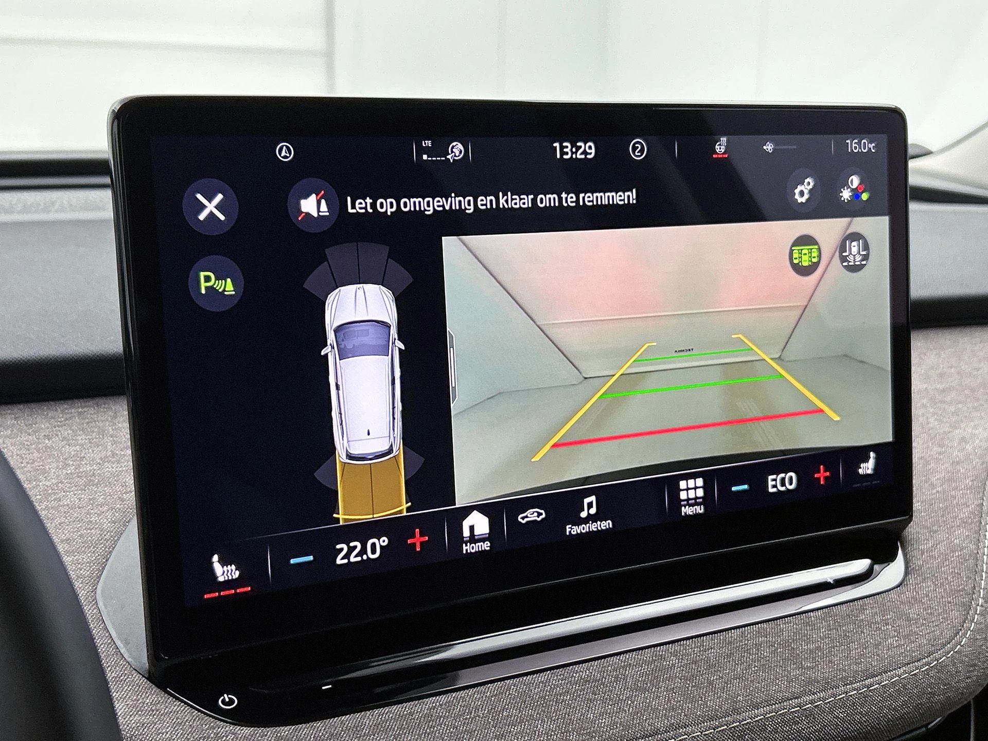 Škoda-Enyaq iV-image-12