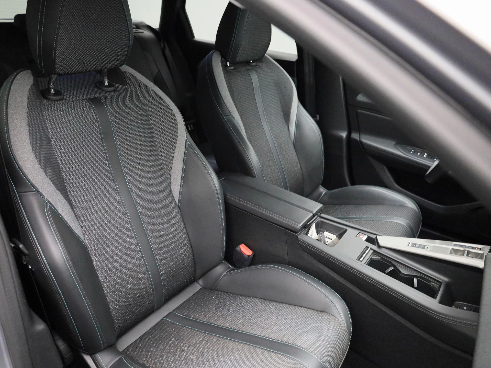 Peugeot-308-image-33