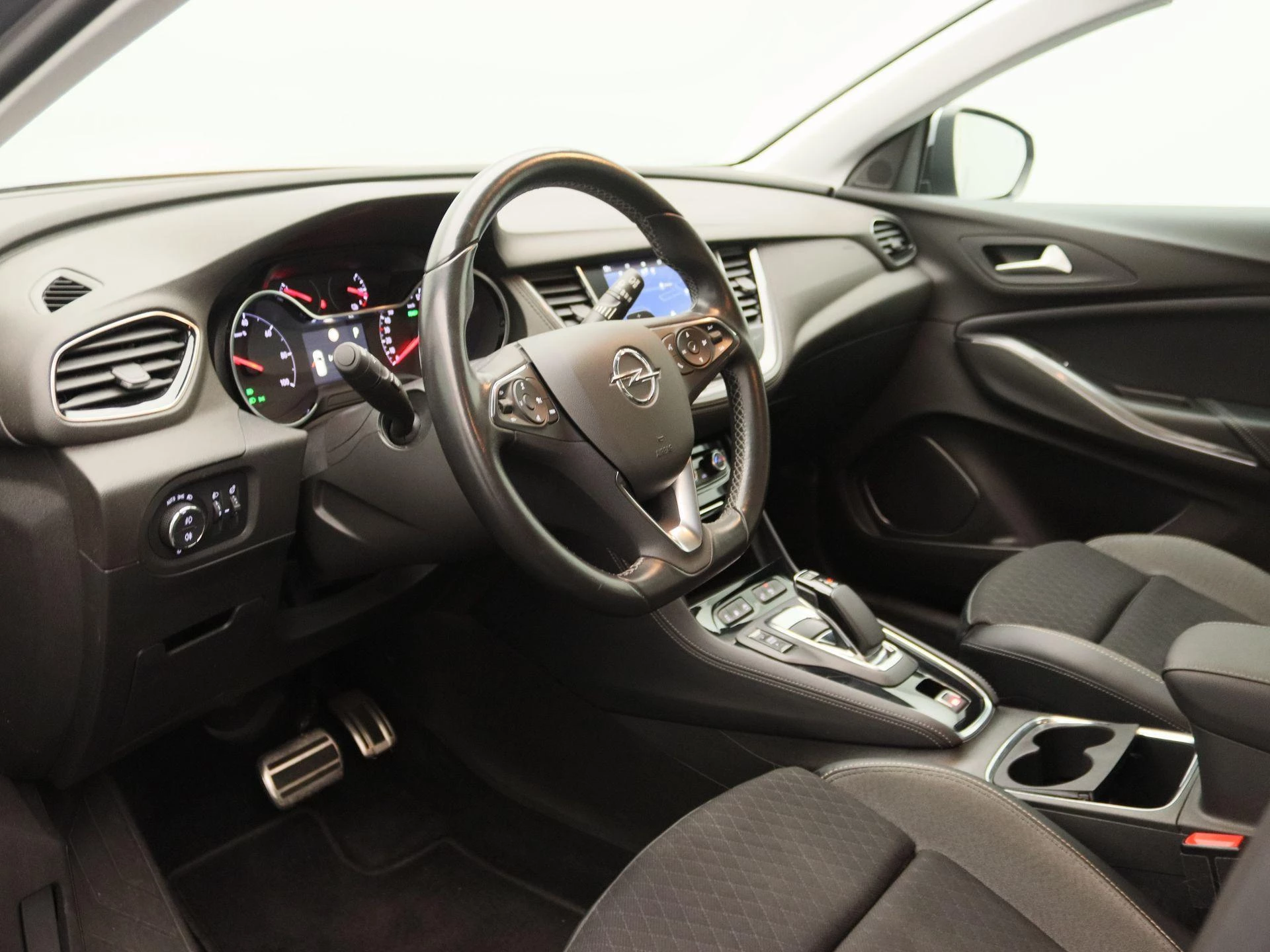 Opel Grandland X 1.6 Turbo Hybrid Elegance