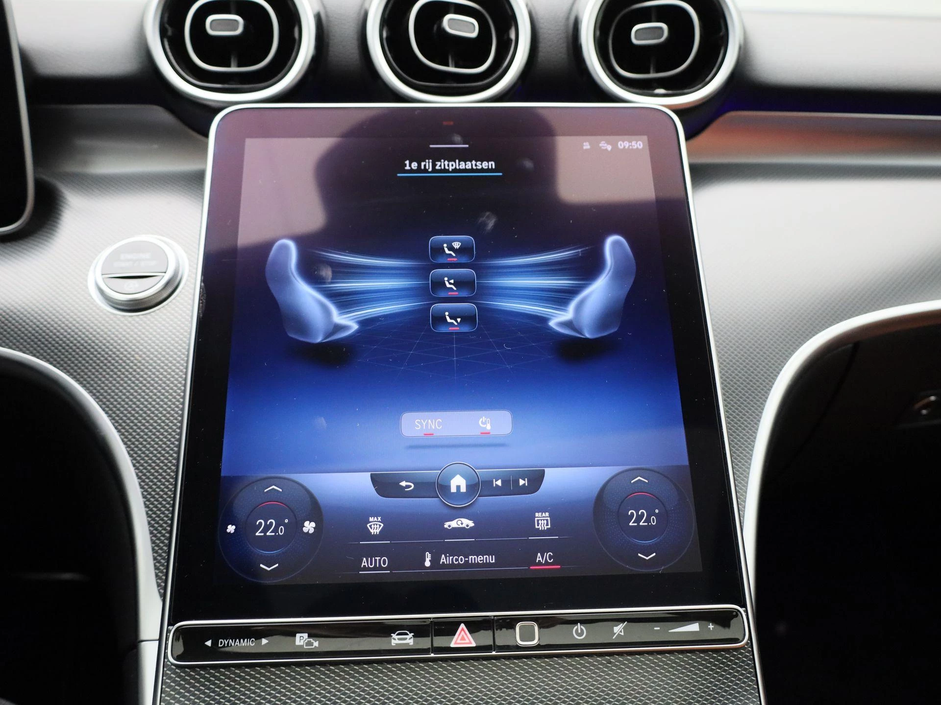 Mercedes-Benz-C-Klasse-image-21