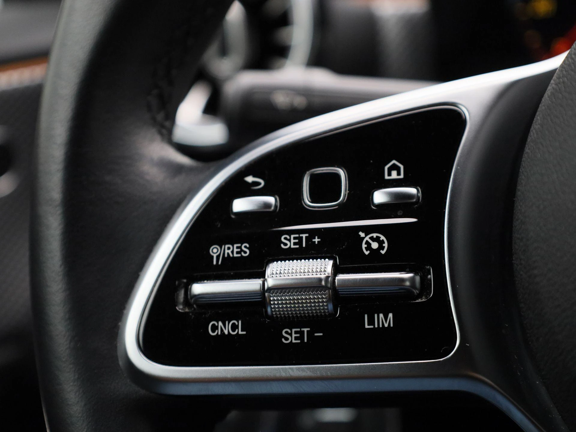 Mercedes-Benz-Classe A-image-16
