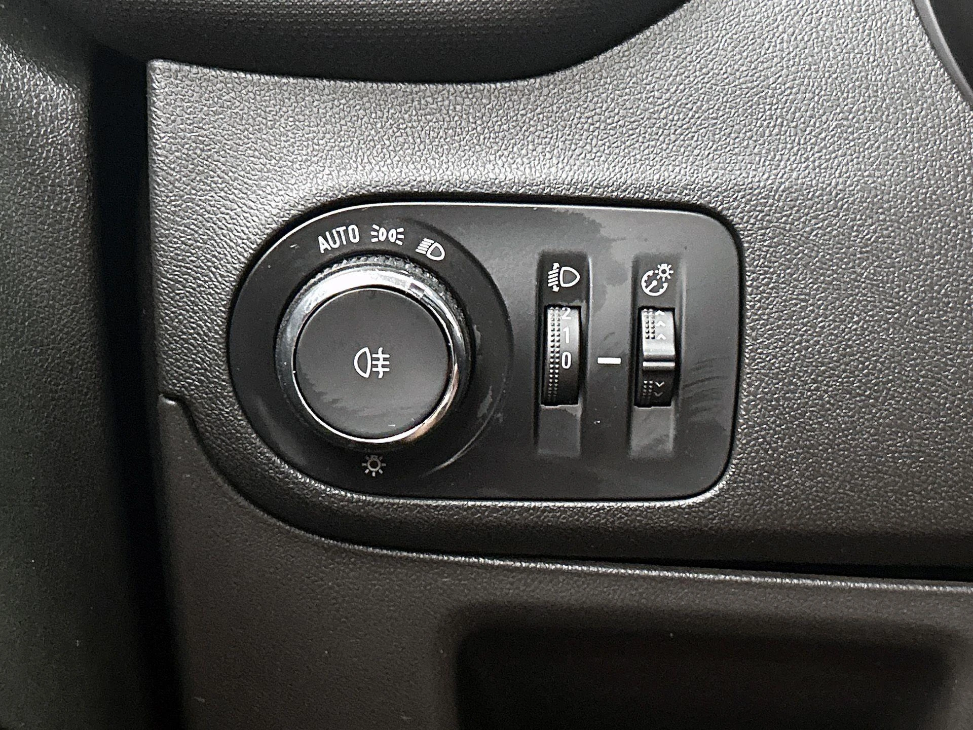 Opel-Crossland-image-18