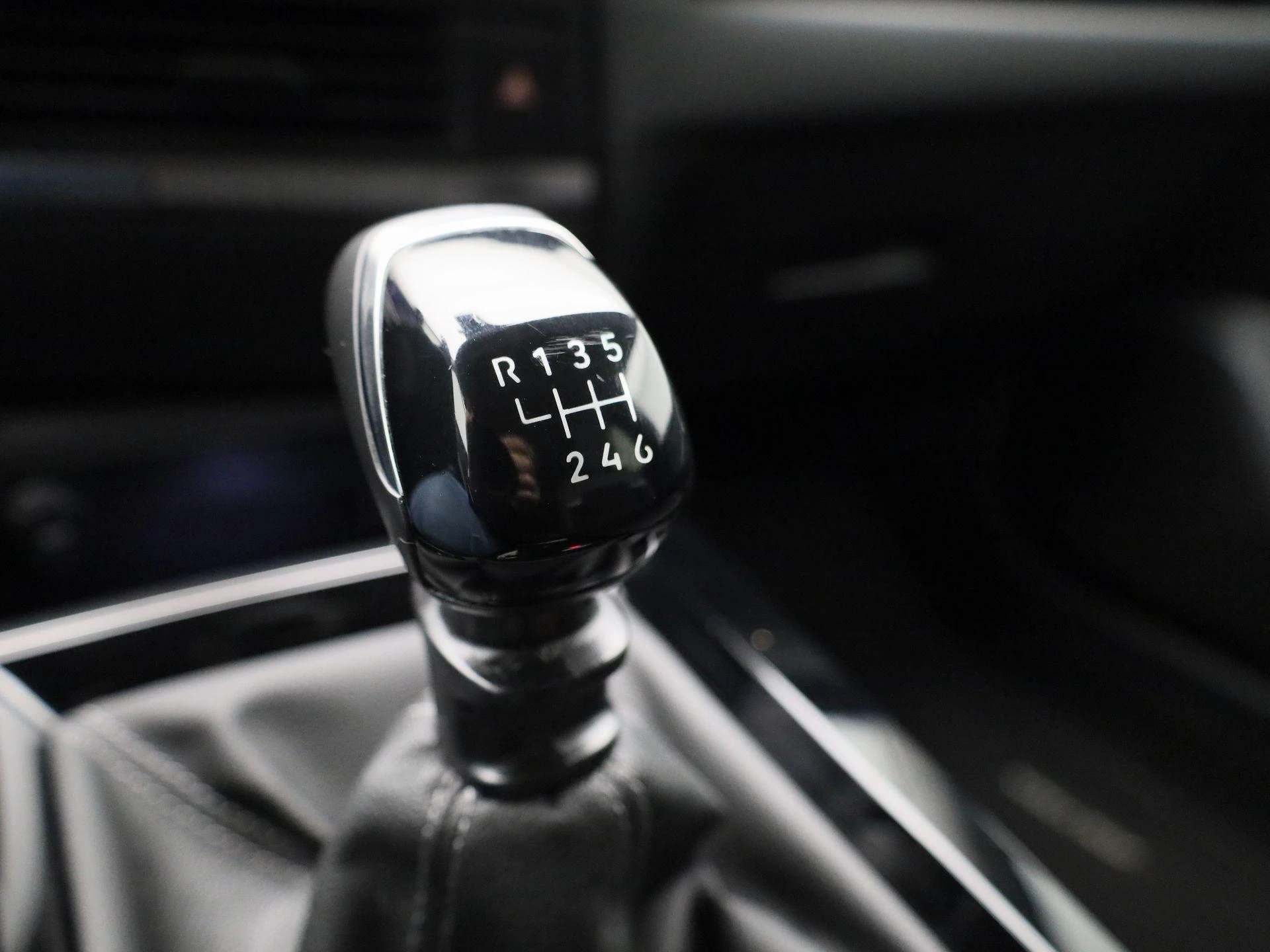 Opel-Astra-image-19