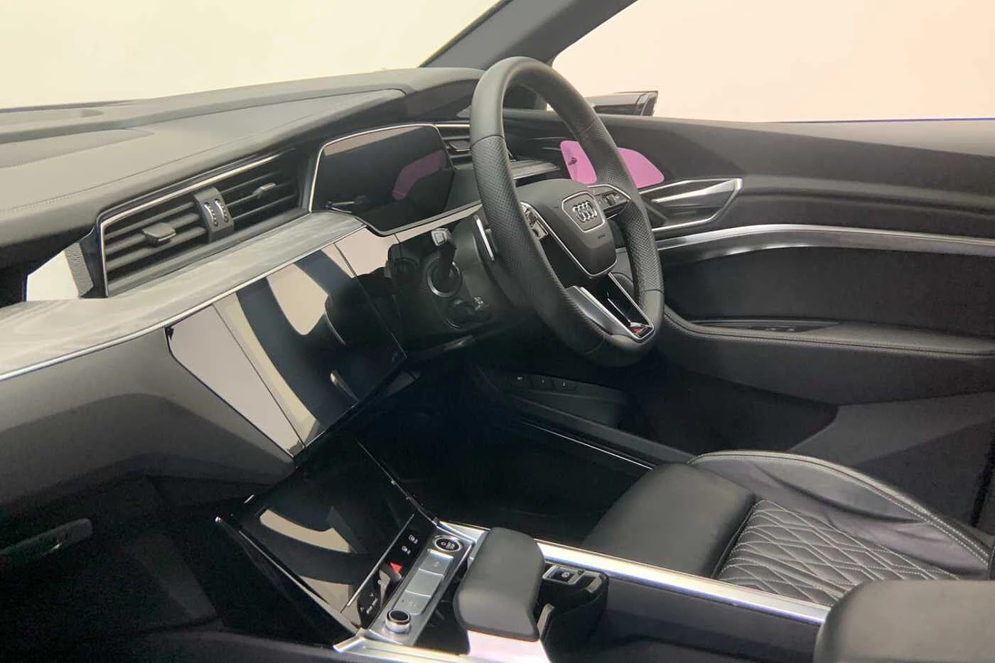 Audi-e-tron-image-1