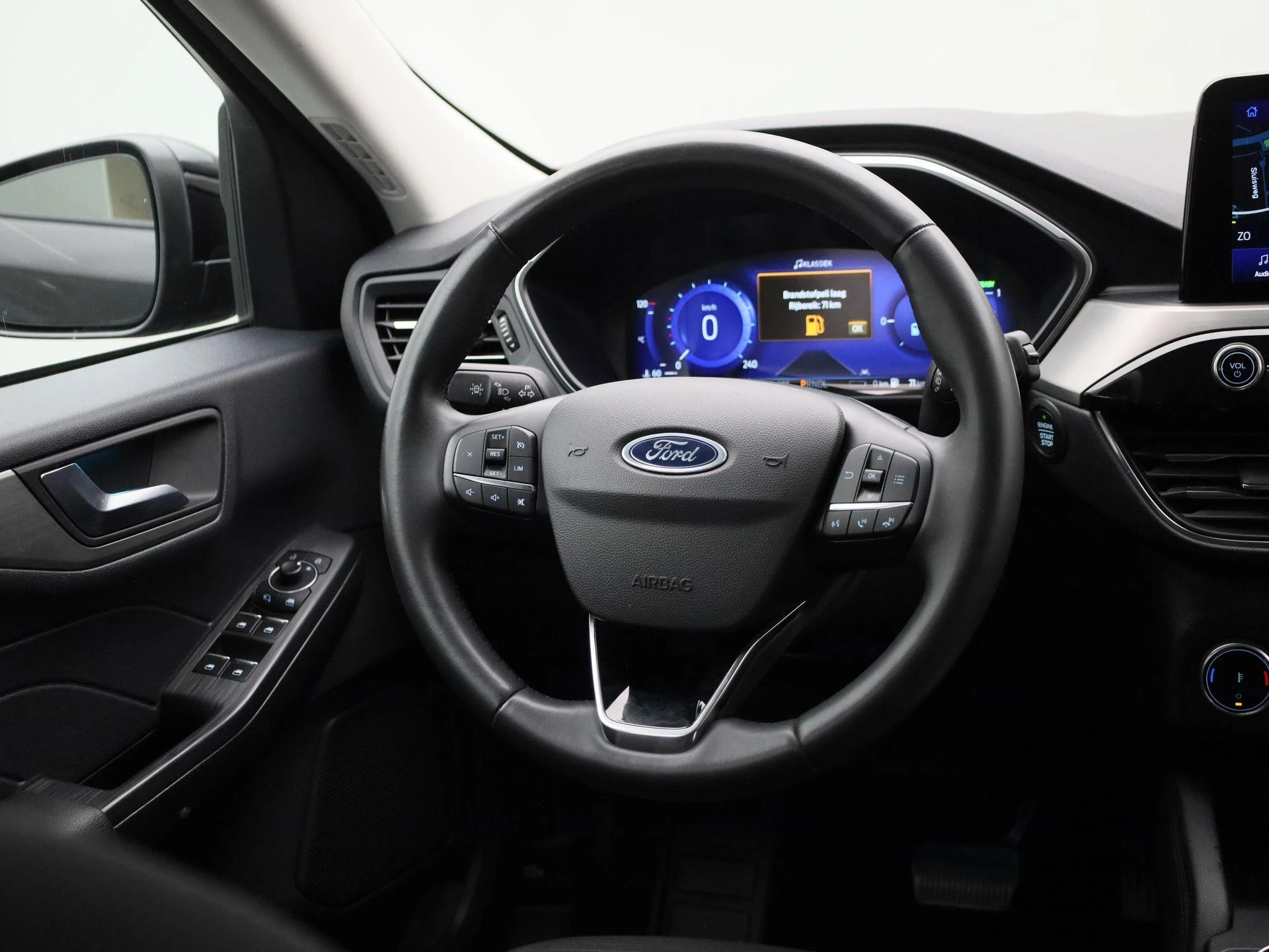 Ford-Kuga-image-8