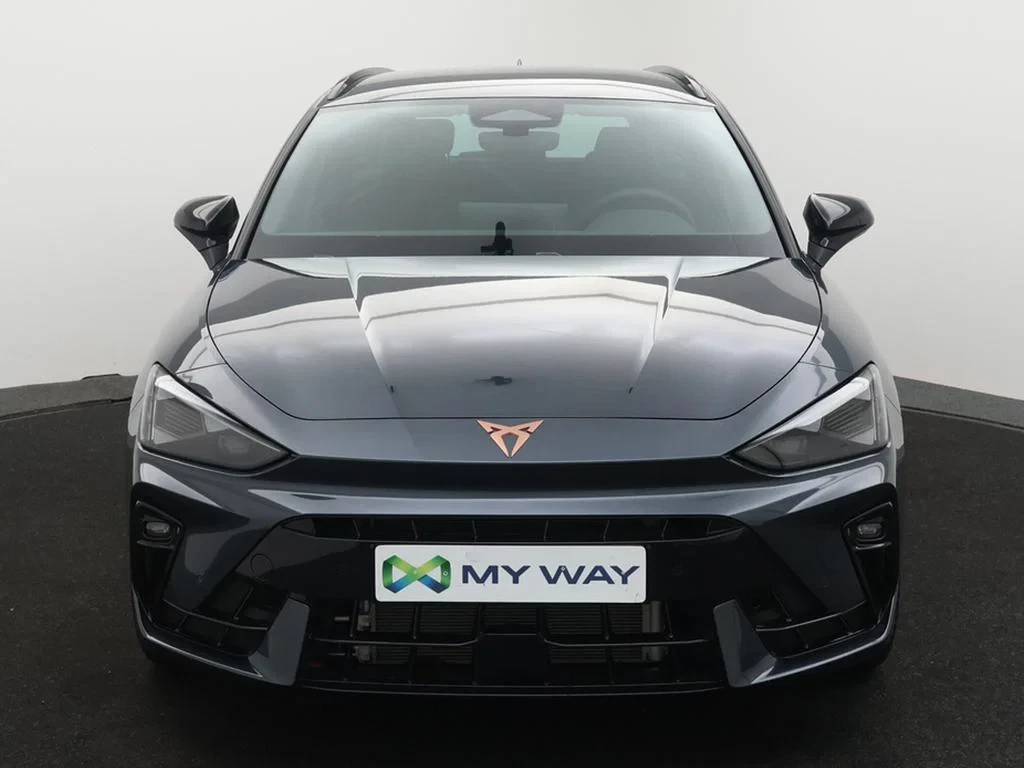CUPRA-Leon Sportstourer-image-3