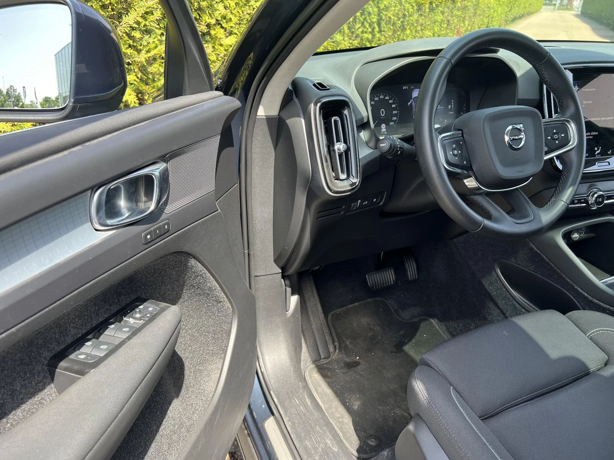 Volvo-XC40-image-18