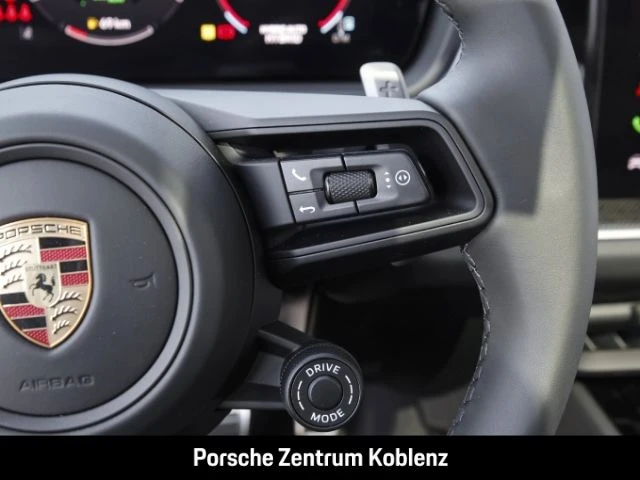 Porsche-Cayenne-image-17