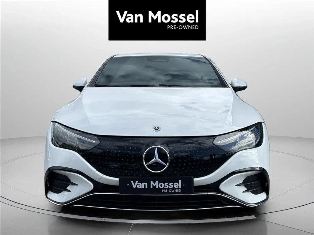 Mercedes-Benz-EQE-image-1