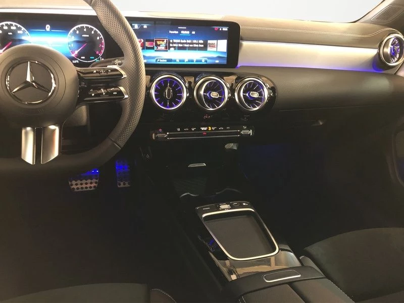 Mercedes-Benz-CLA-image-15
