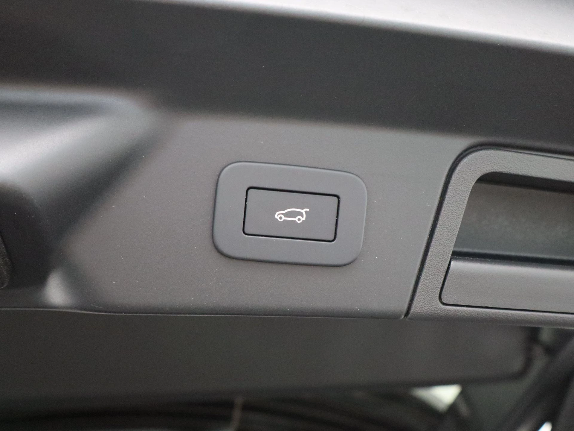 Land Rover Range Rover Velar 2.0 P400e AWD Dynamic SE PHEV