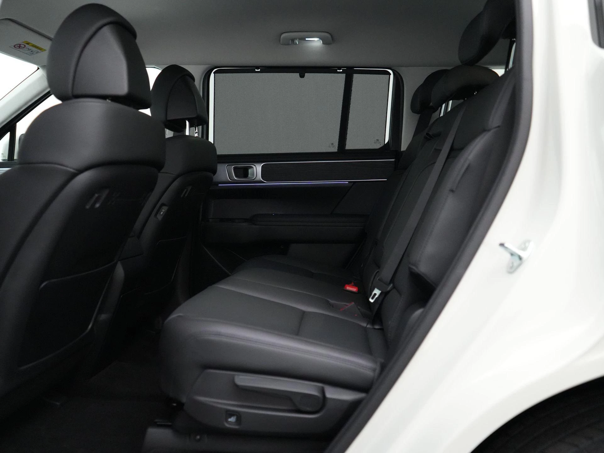 Hyundai-Santa Fe-image-30