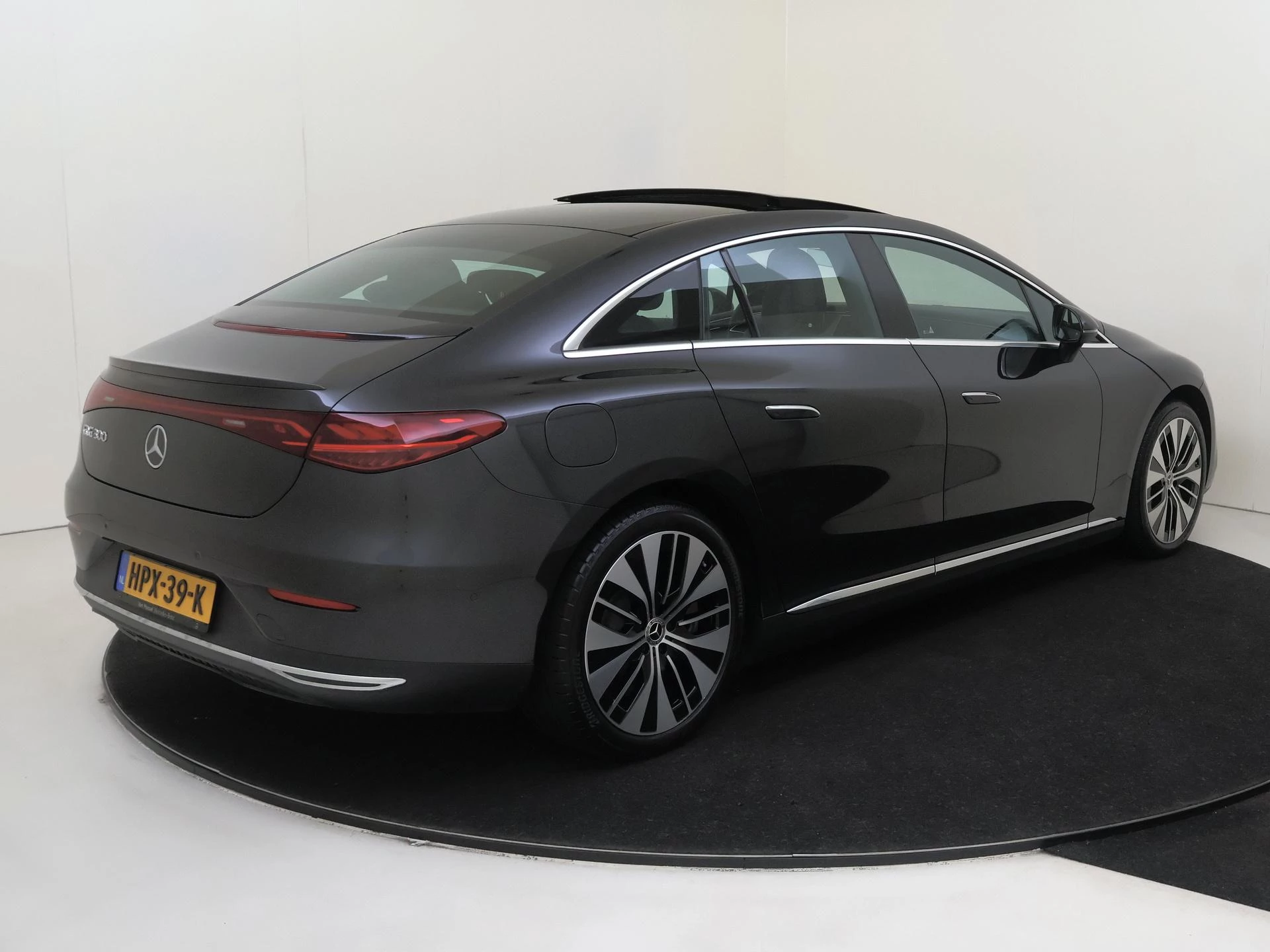 Mercedes-Benz EQE 300 Business Solution Luxury 90 kWh
