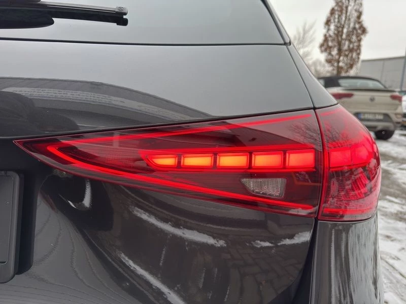 Mercedes-Benz C-Klasse 220 T d AMG MEMORY 360 NIGHT AHK AMBIENTE LED AMG LineW206 C 220 T d AMG MEMORY 360 NIGHT AHK AMBIENTE LED AMG Line