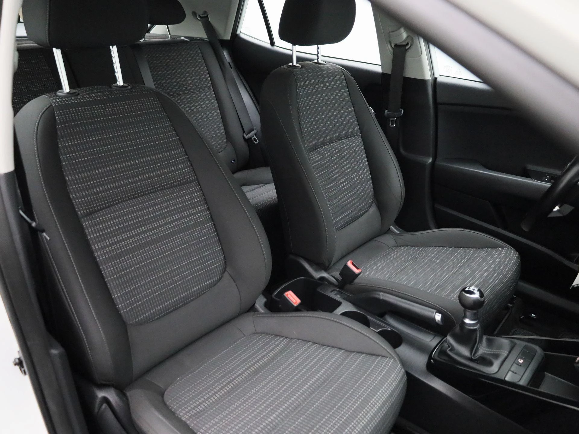Kia-Stonic-image-32