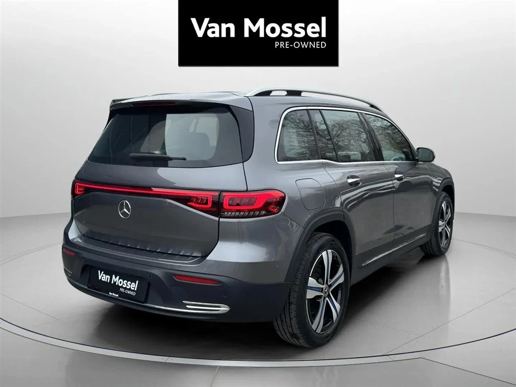 Mercedes-Benz-EQB-image-4