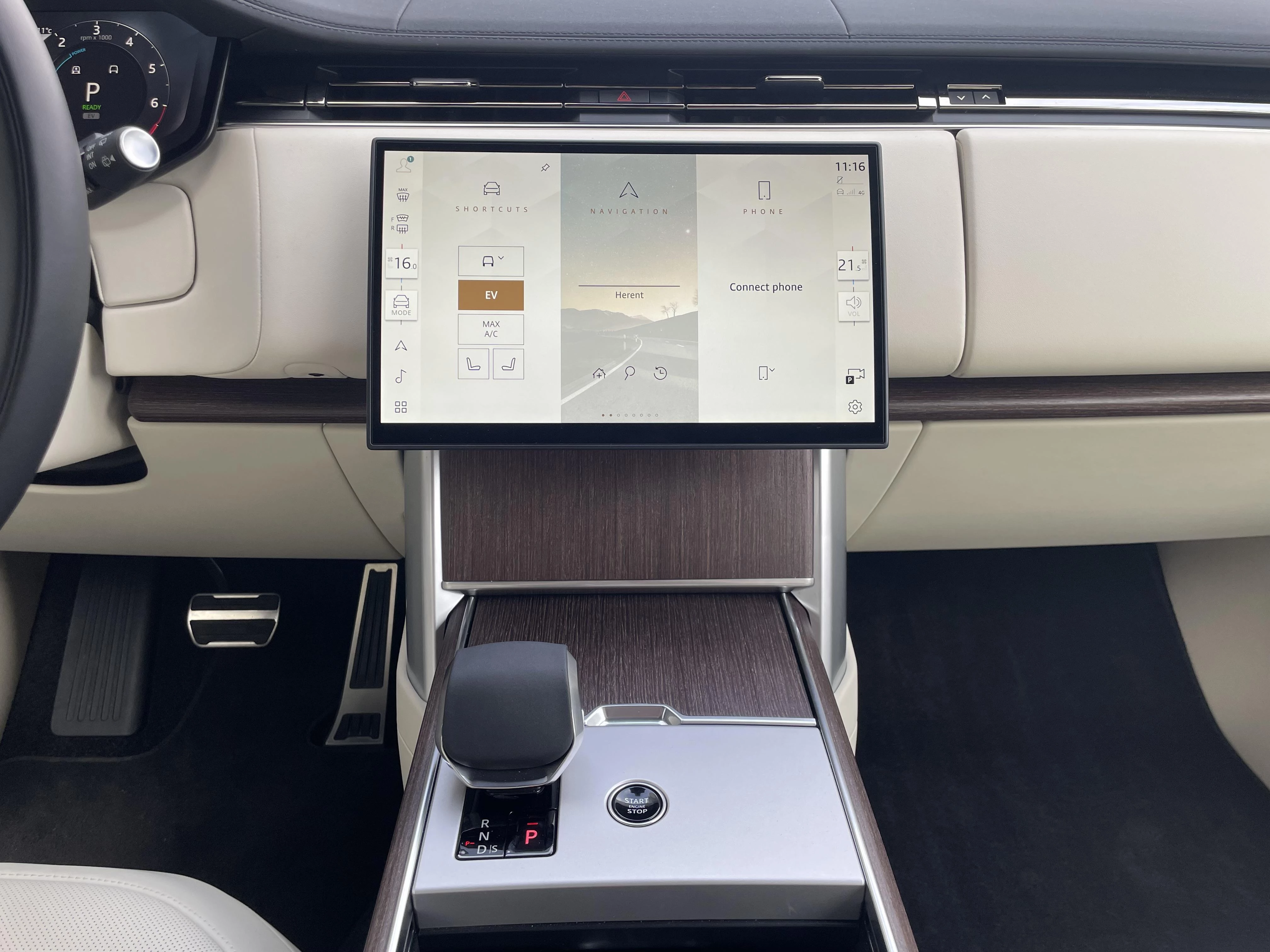 Land Rover Range Rover SWB P460e SE