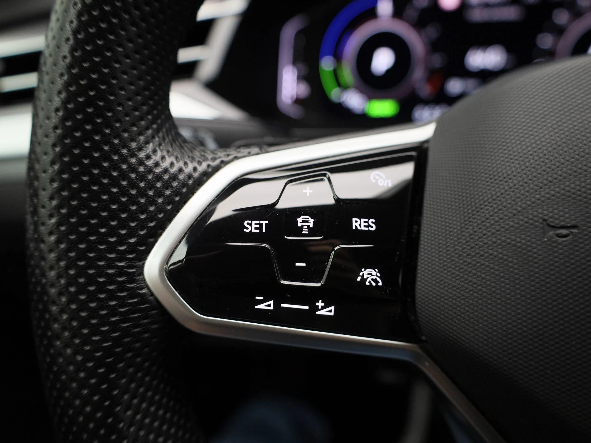 Volkswagen-Arteon-image-19