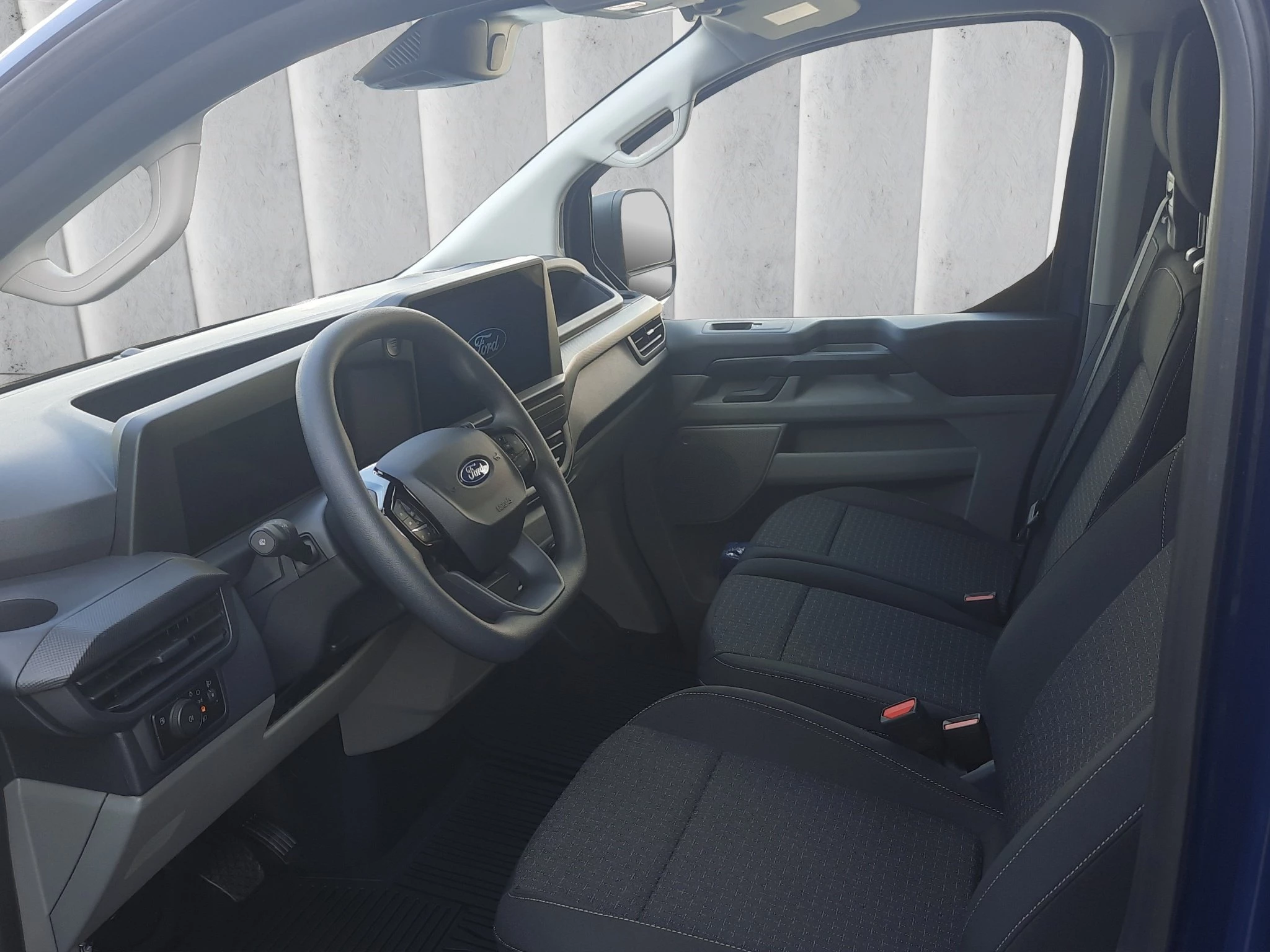 Ford-Transit Custom-image-9