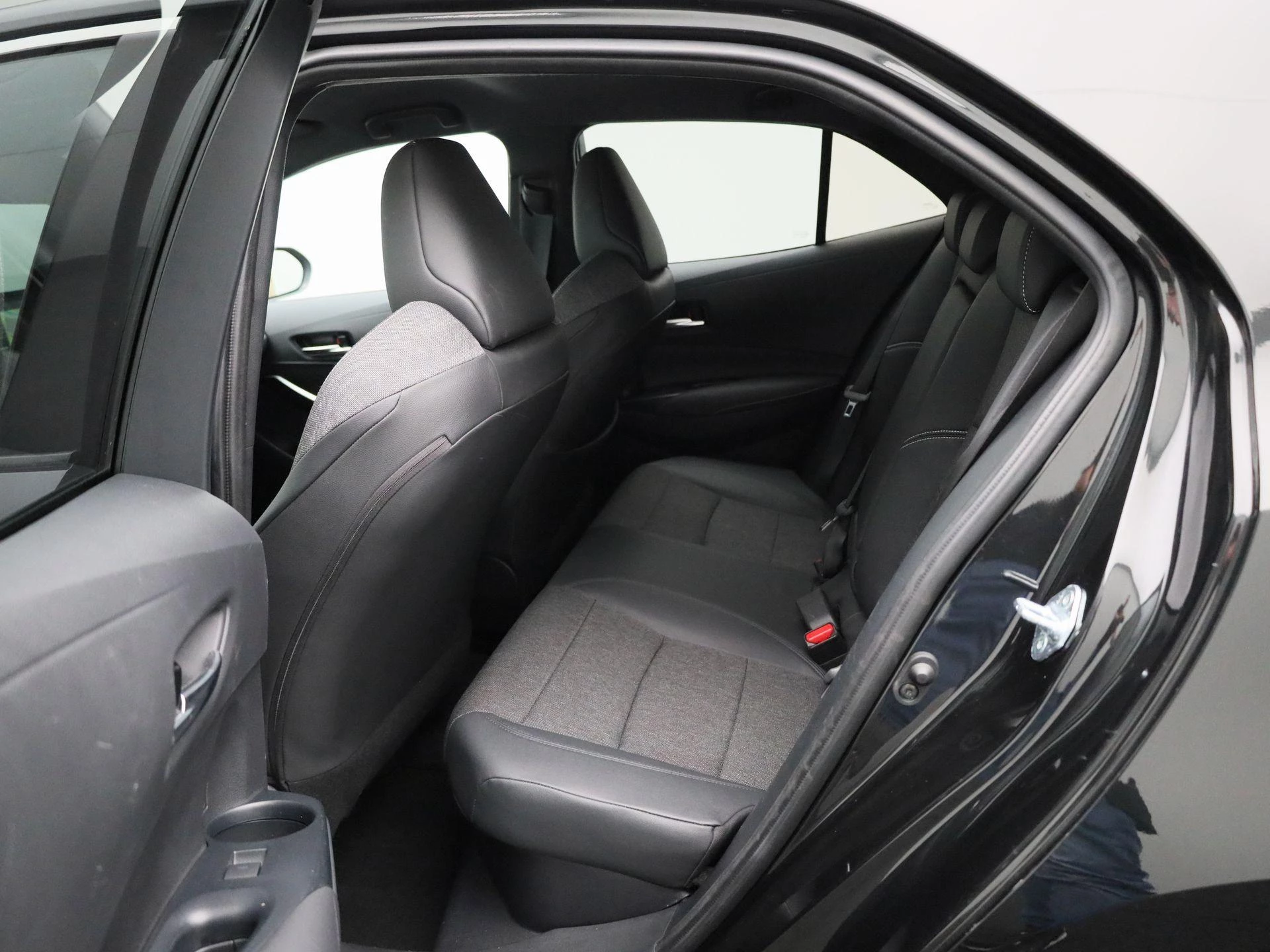 Toyota Corolla 1.8 Hybrid Business Plus