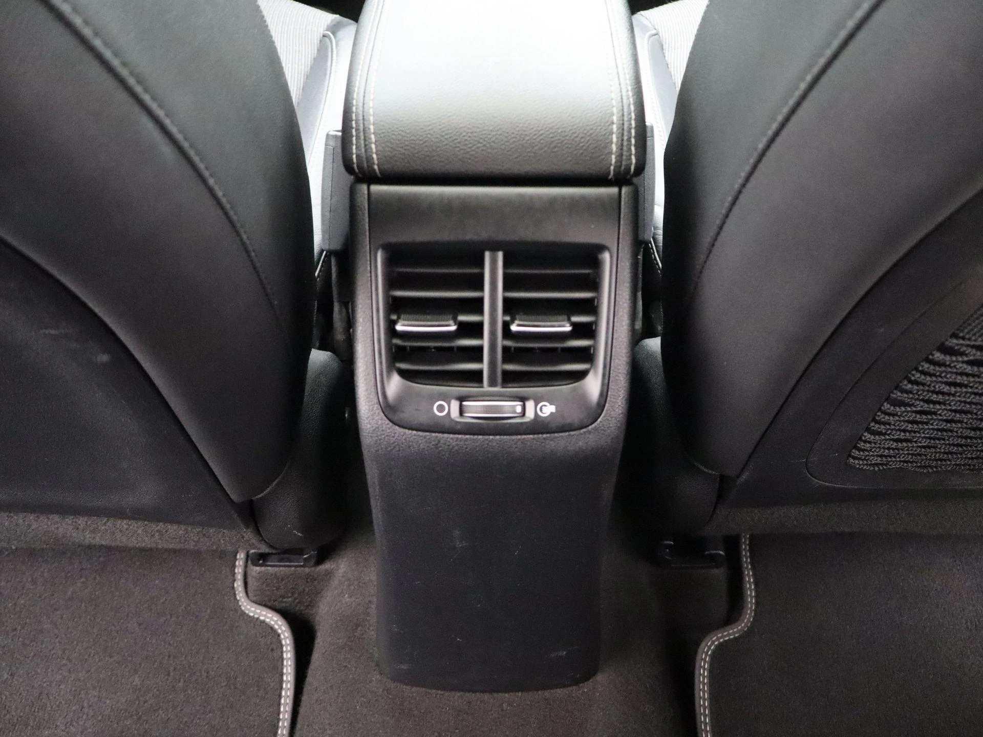 Kia-Niro-image-36