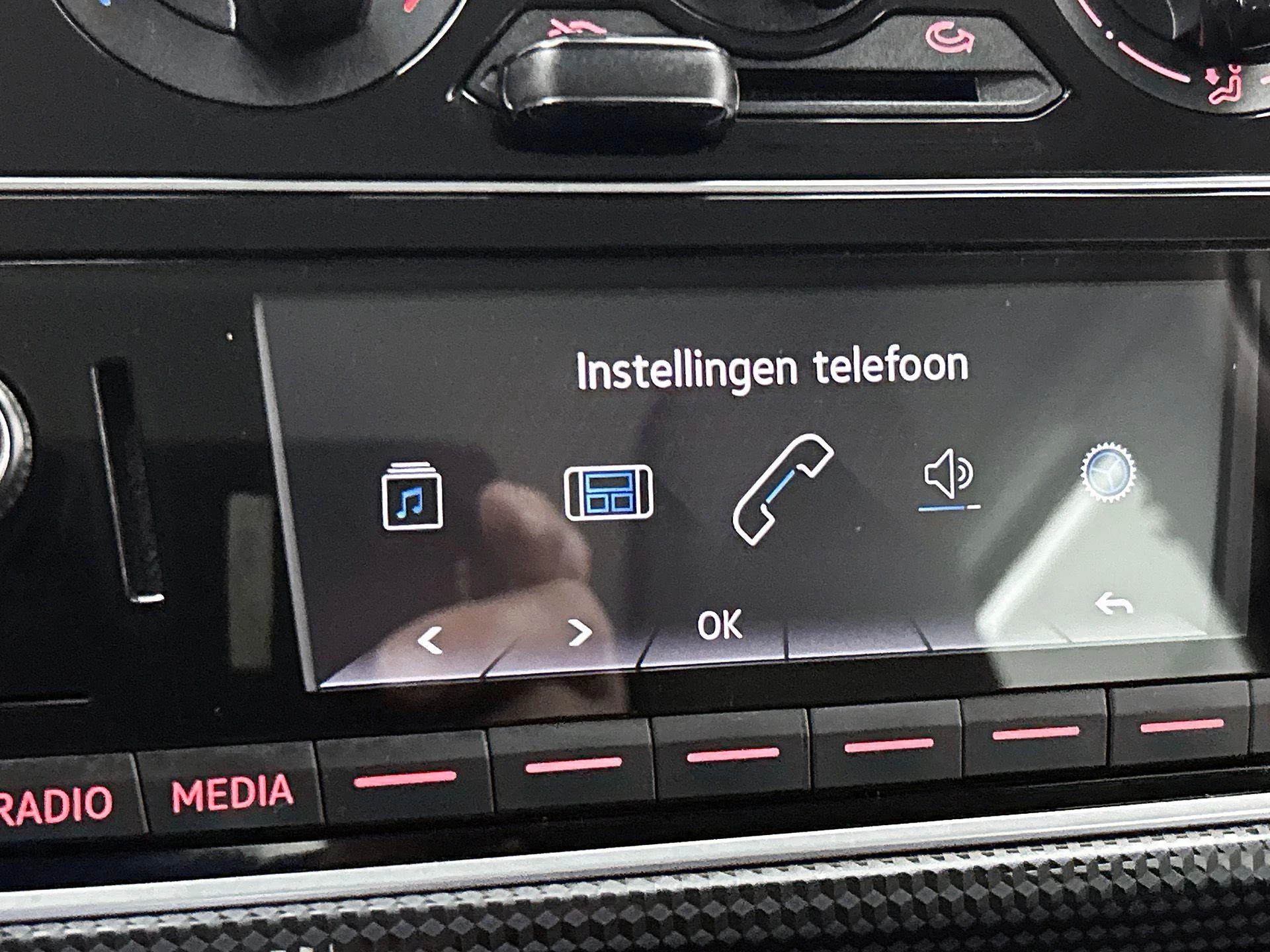 Volkswagen-up!-image-15