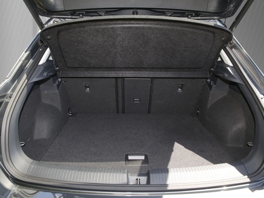 Volkswagen T-Roc 2,0 TDI Style,AHK,R-Line Exterieur,LED,Kamera App Connect,Sitzheizung,Climatronic