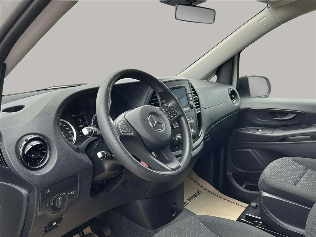 Mercedes-Benz eVito 129 A2 EL Tourer Pro 204HK Van Aut.