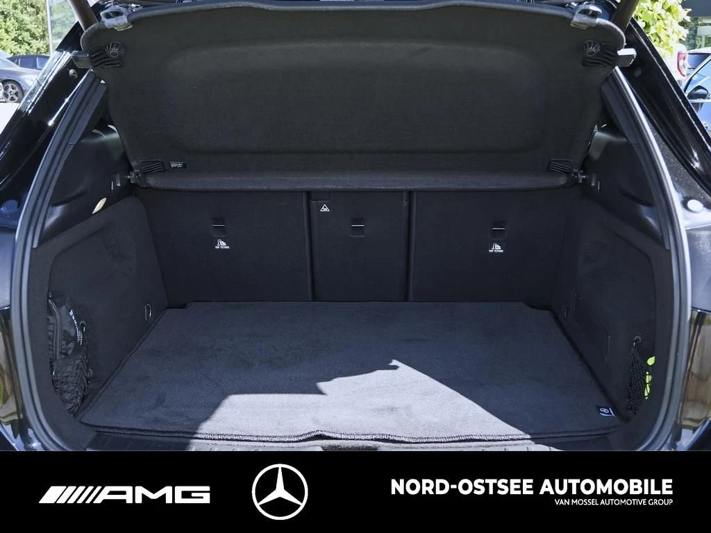 Mercedes-Benz GLA 200 d AMG KAMERA TEMPO BURMESTER AHK MBUX AMG Line