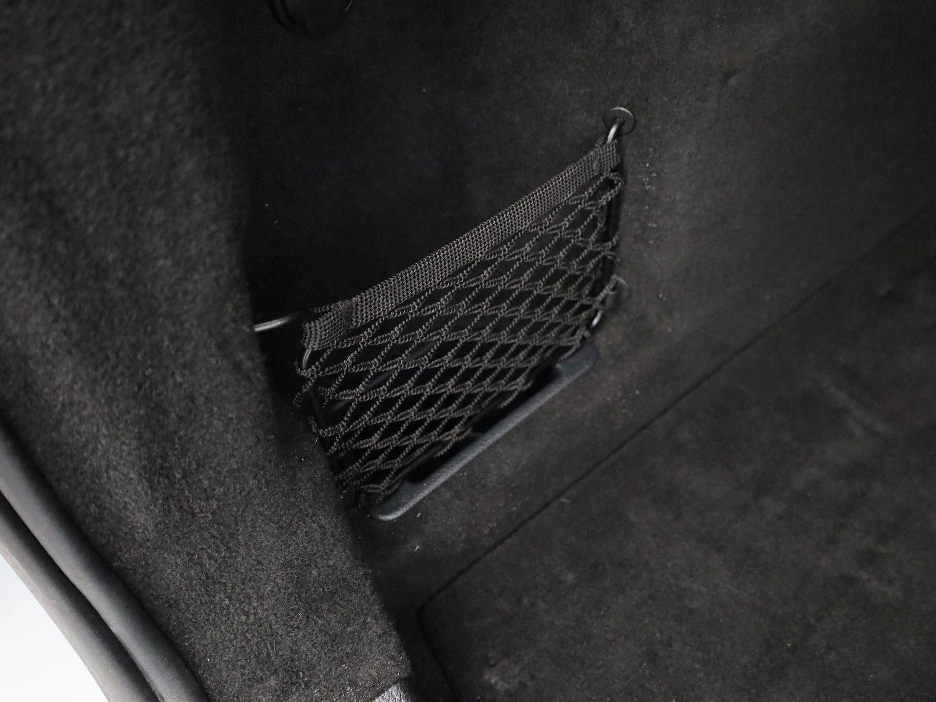 Mercedes-Benz-B-Klasse-image-12