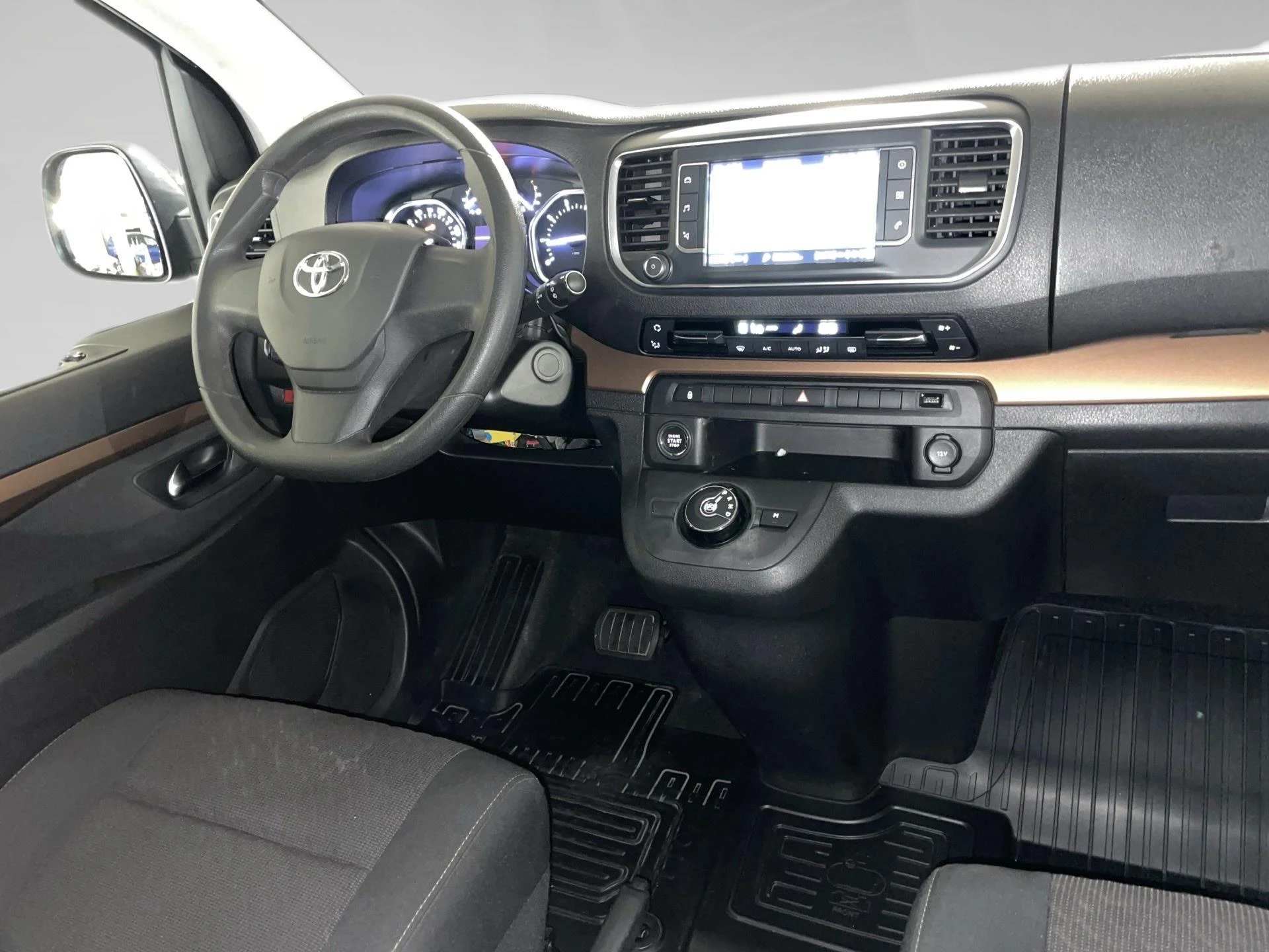 Toyota-ProAce-image-6