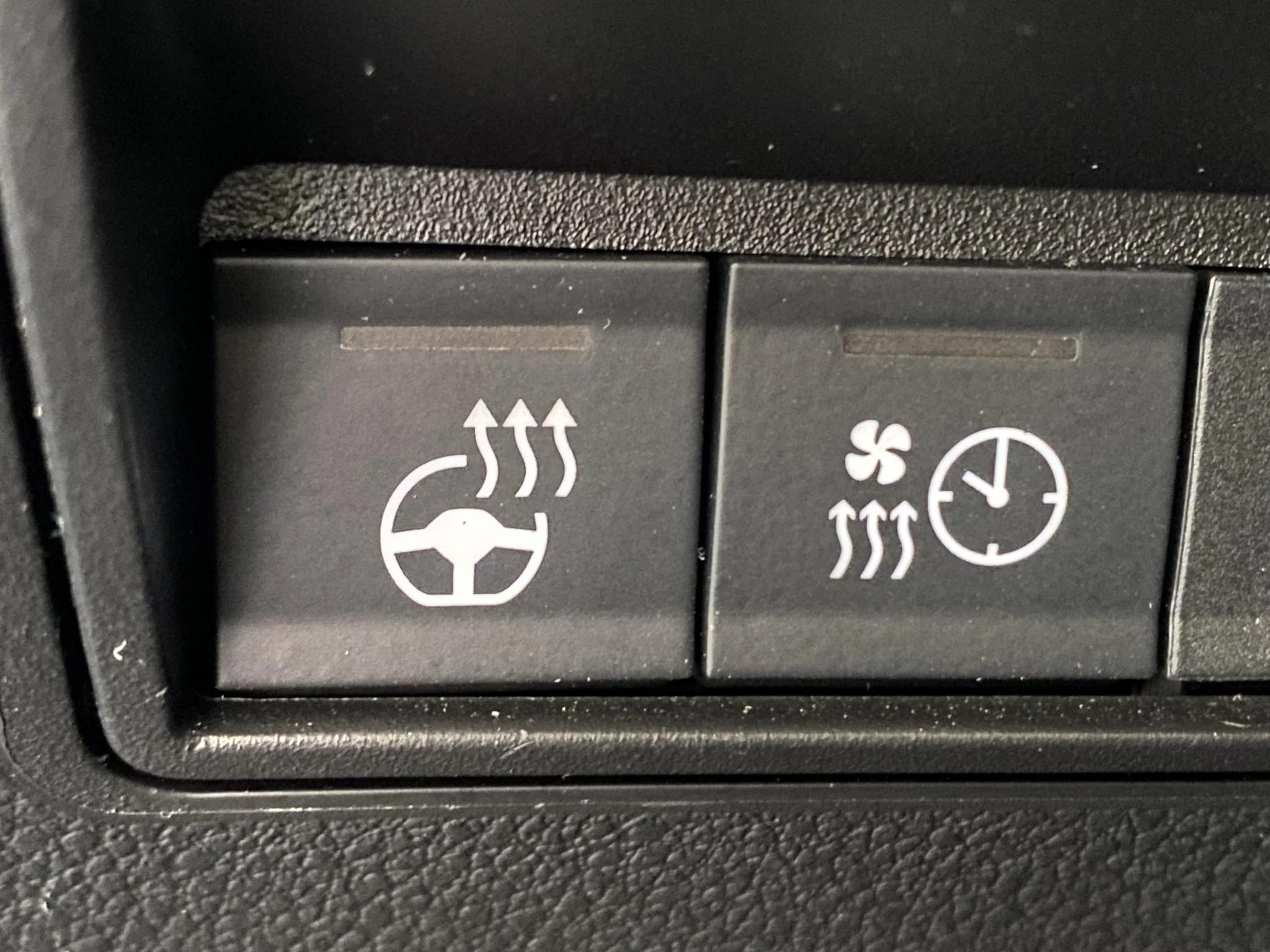 Peugeot-e-Partner-image-17