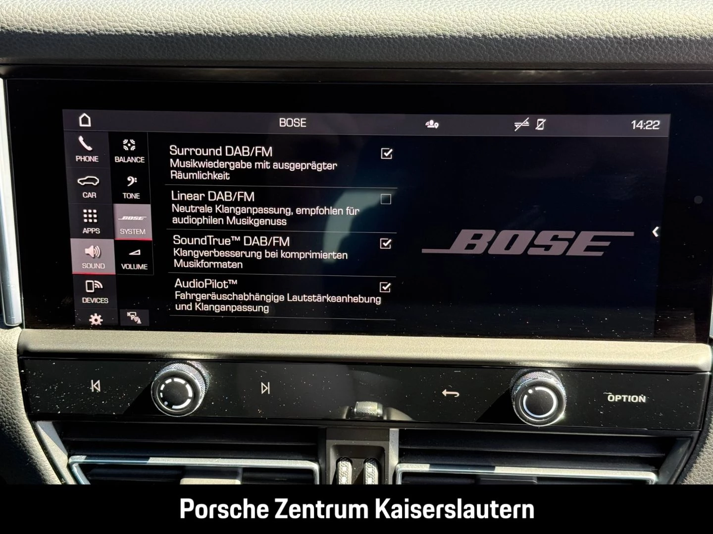 Porsche Macan Sportabgasanlage BOSE Luftfederung 20-Zoll -