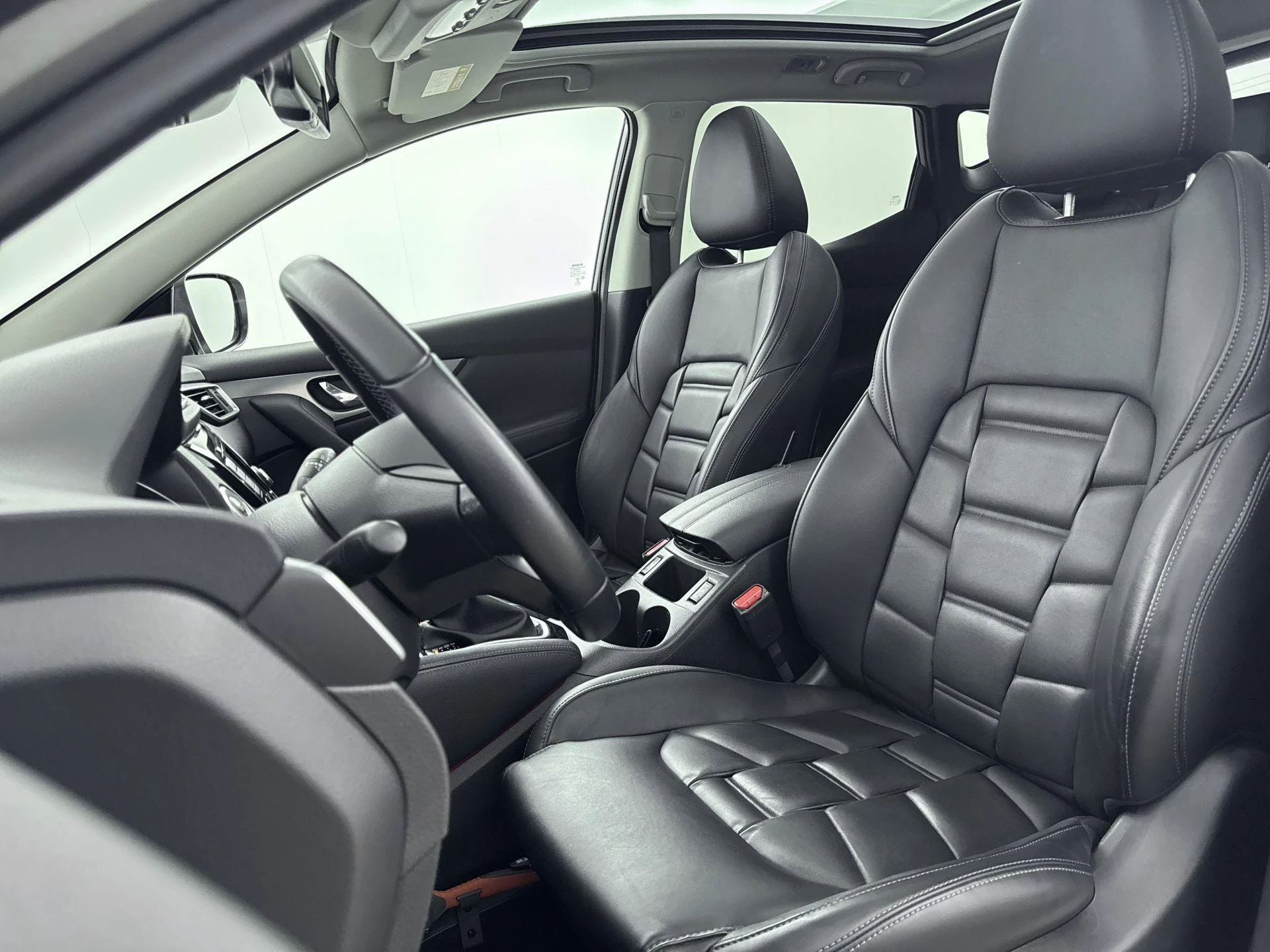 Nissan-QASHQAI-image-47