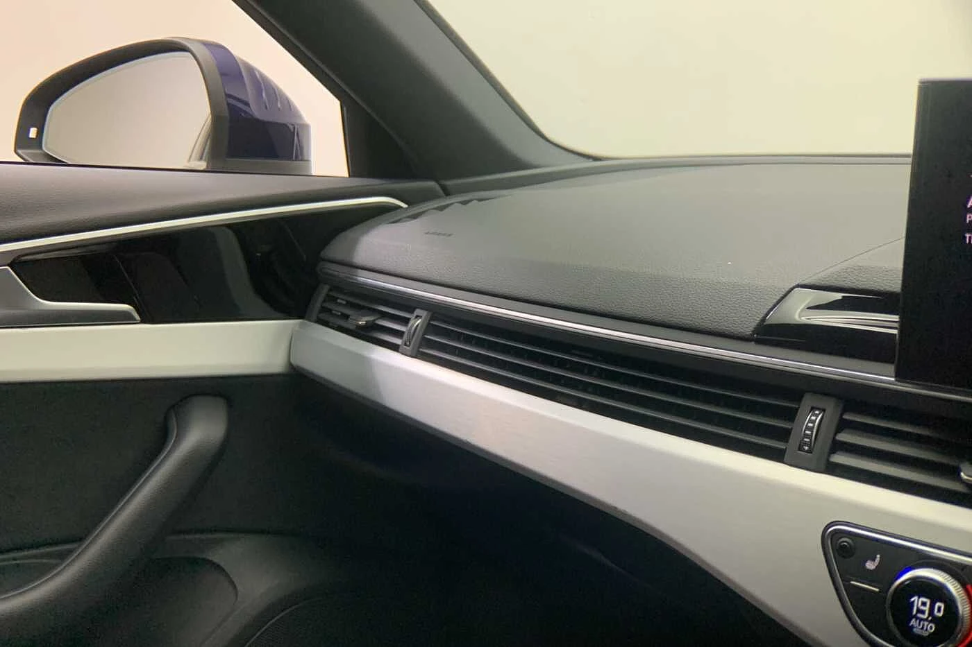 Audi-A4-image-19