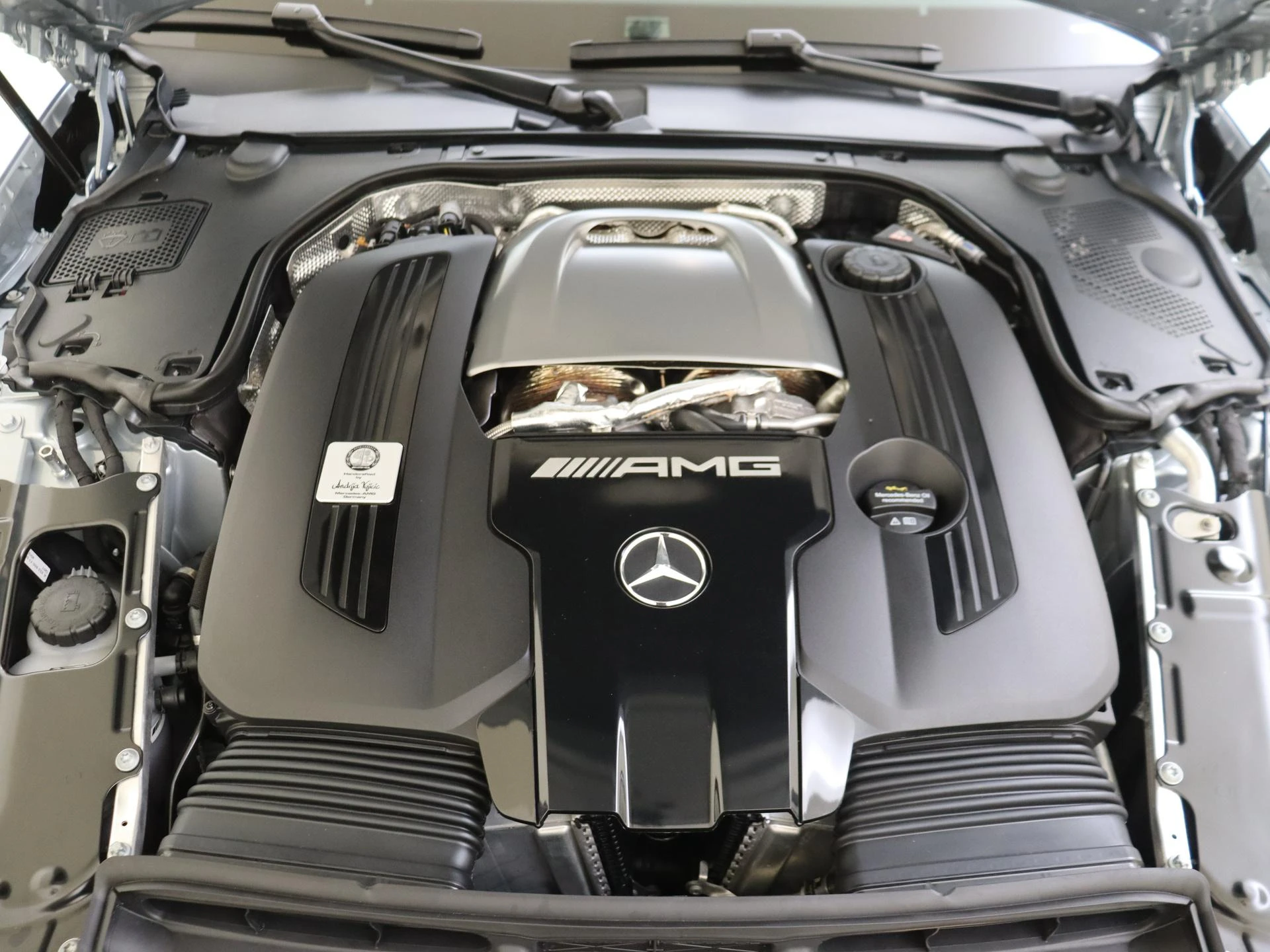 Mercedes-AMG-GT-image-4