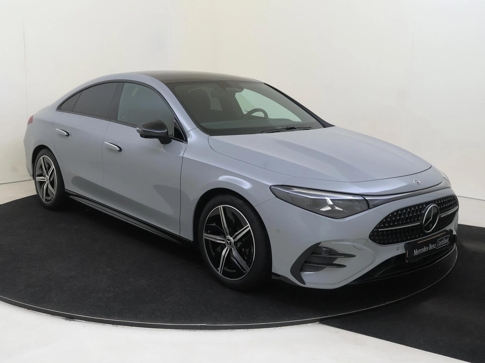 Mercedes-Benz-CLA-image-1