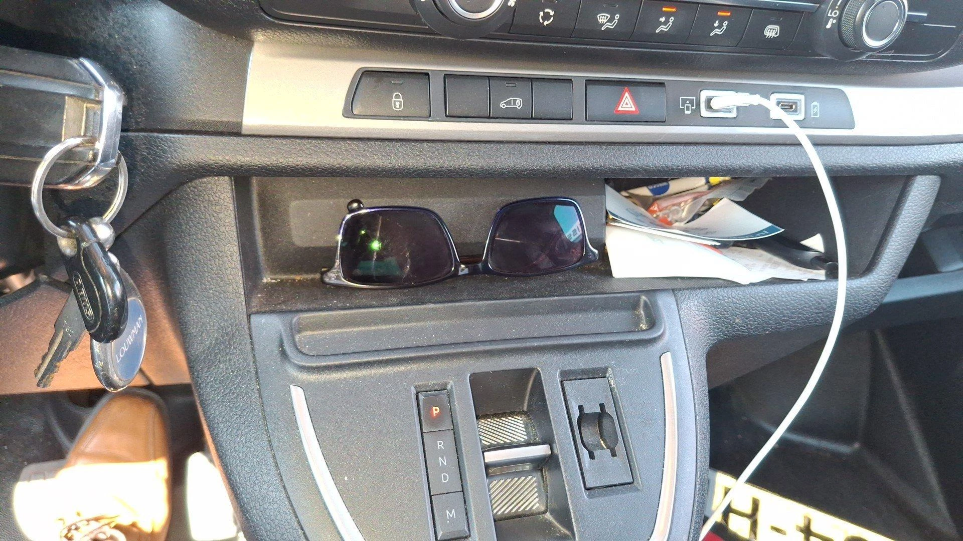 Opel-Vivaro-image-8