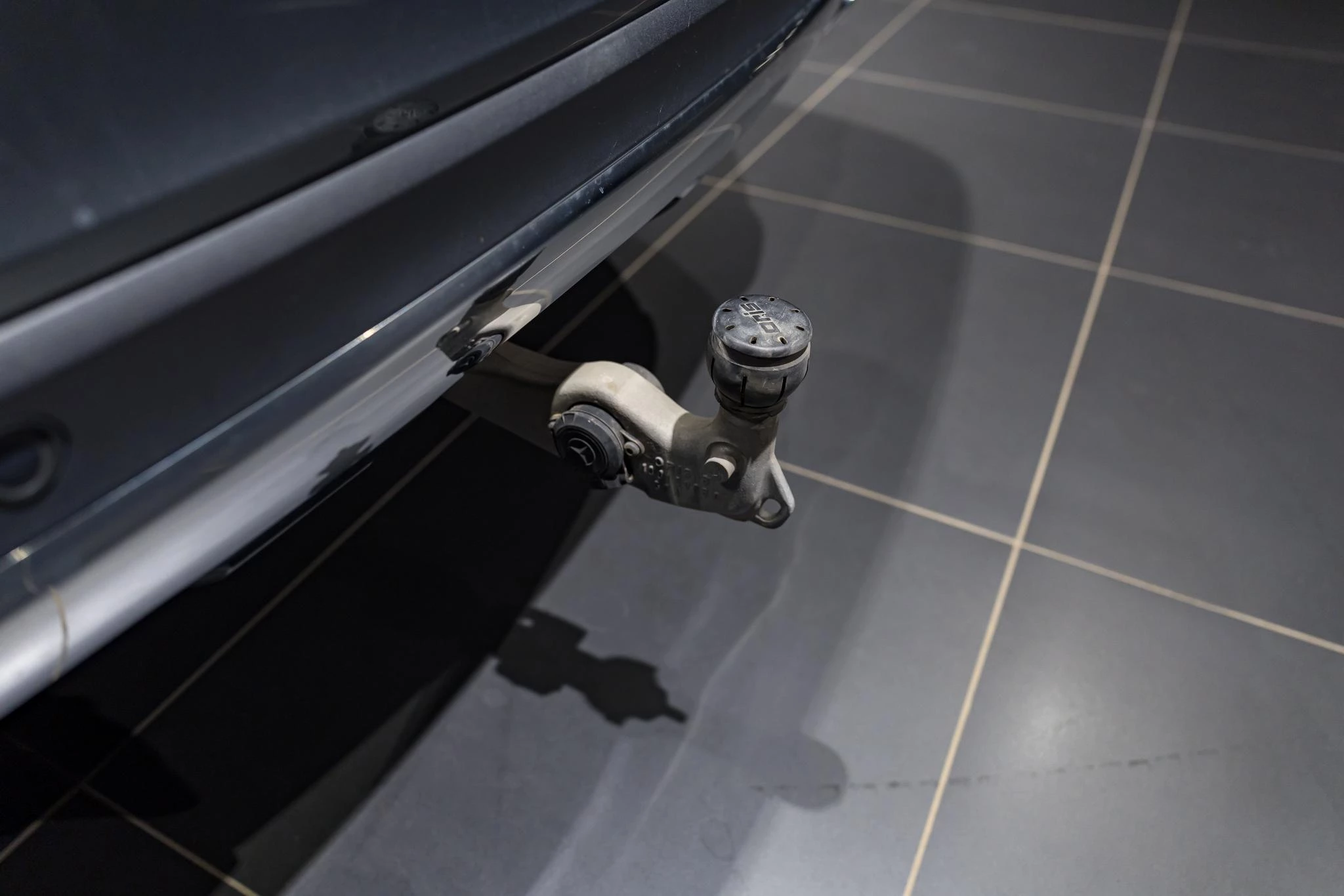 Mercedes-Benz-GLS-image-17