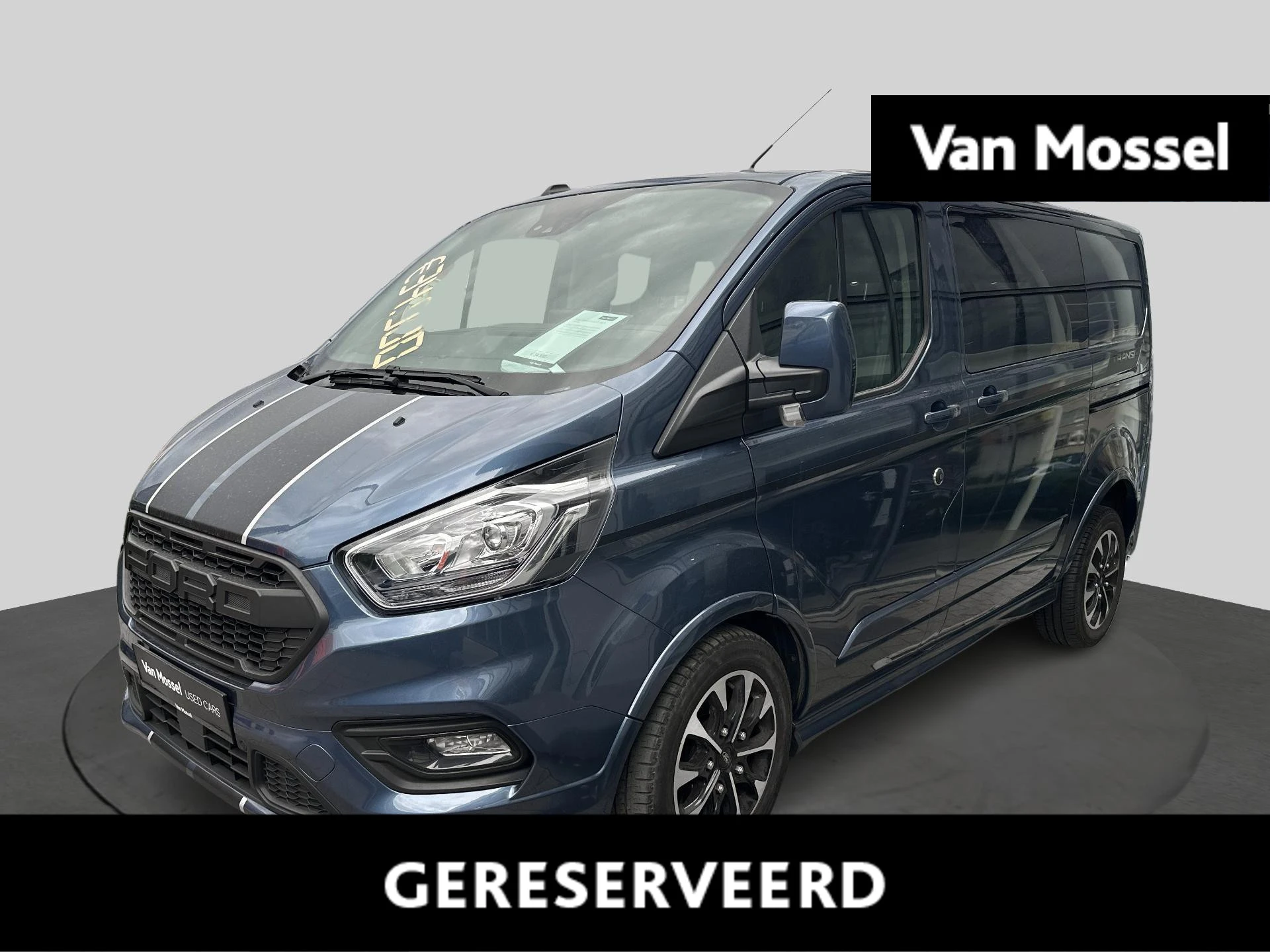Ford-Transit Custom-image-0