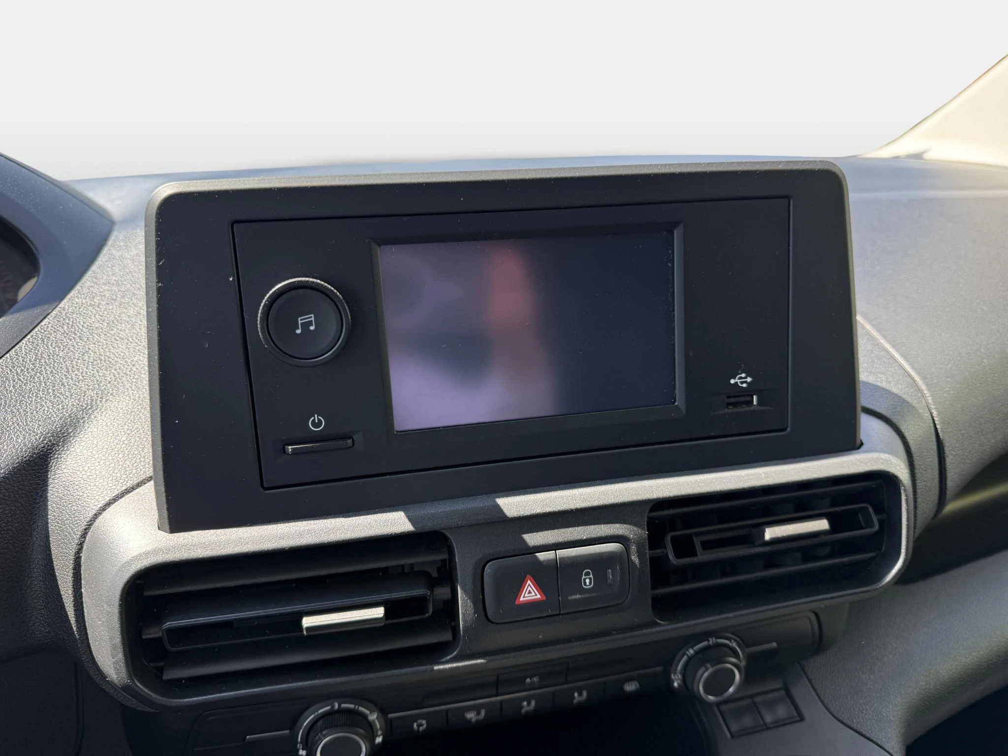 Peugeot-Partner-image-9